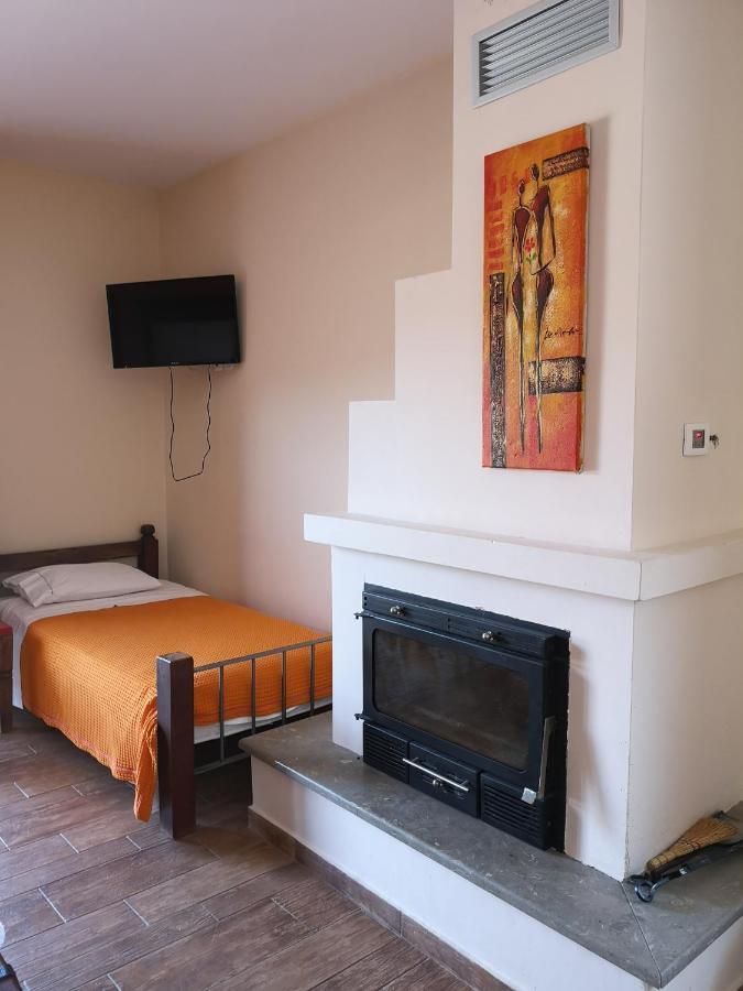 Flygonion Guesthouse Kiriákion Esterno foto
