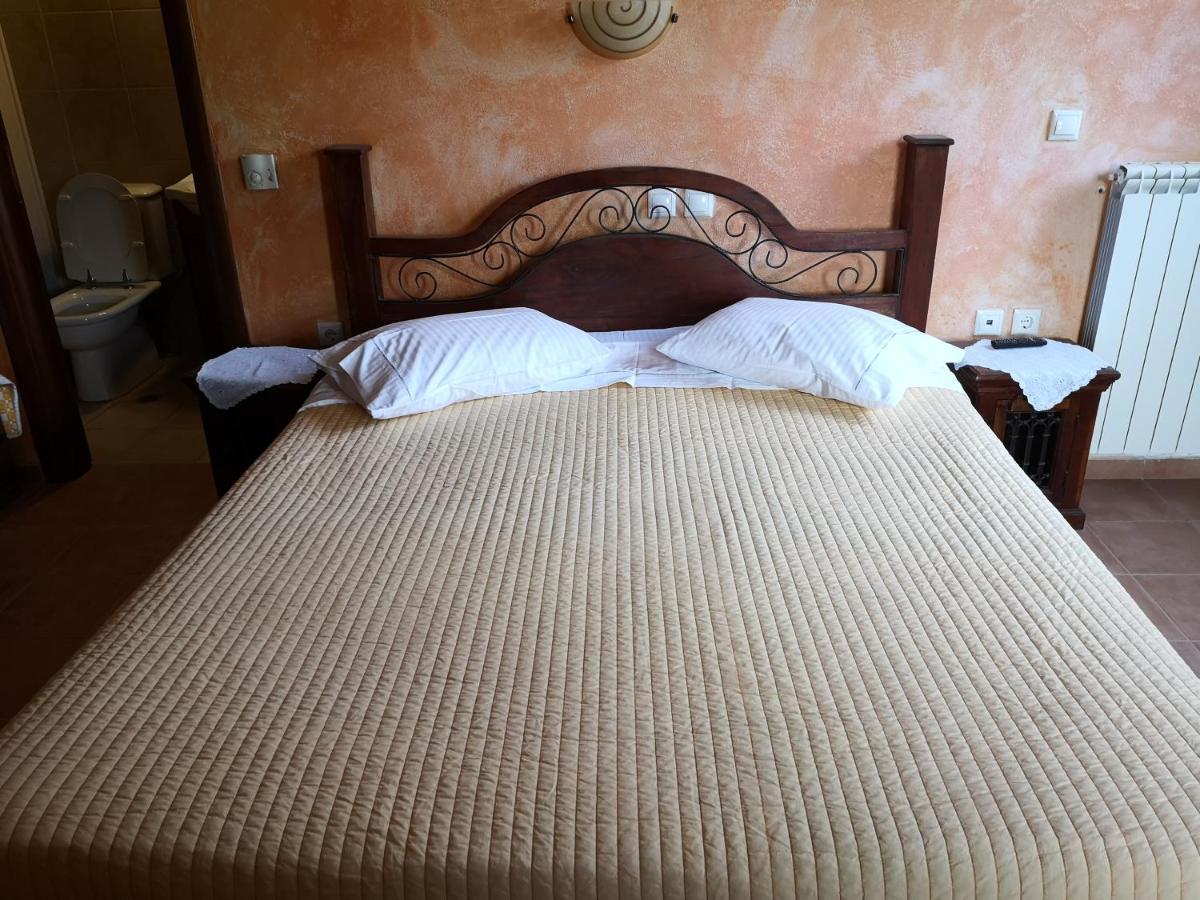Flygonion Guesthouse Kiriákion Esterno foto