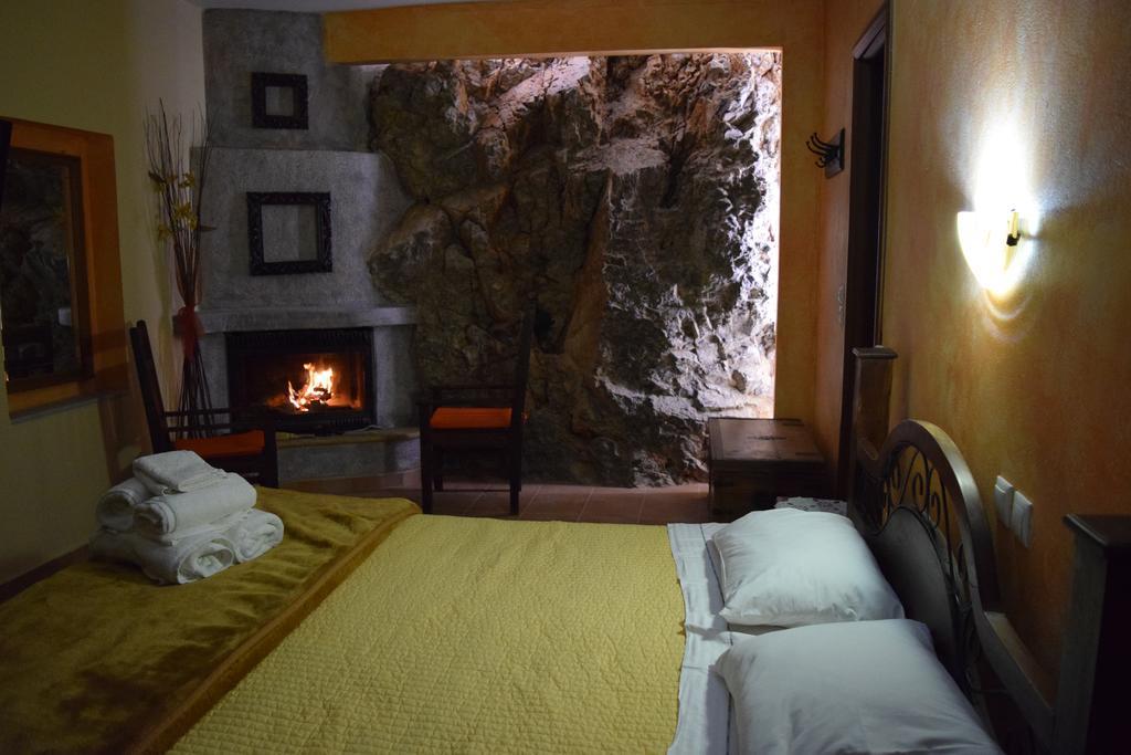 Flygonion Guesthouse Kiriákion Esterno foto